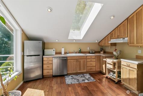 11512 Clear Lake North Road E Eatonville WA 98328