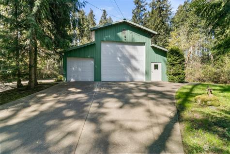 11512 Clear Lake North Road E Eatonville WA 98328