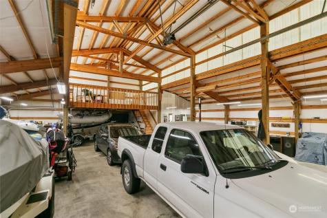 11512 Clear Lake North Road E Eatonville WA 98328