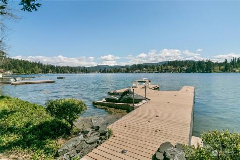 11512 Clear Lake North Road E Eatonville WA 98328