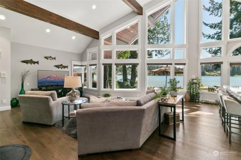 11512 Clear Lake North Road E Eatonville WA 98328
