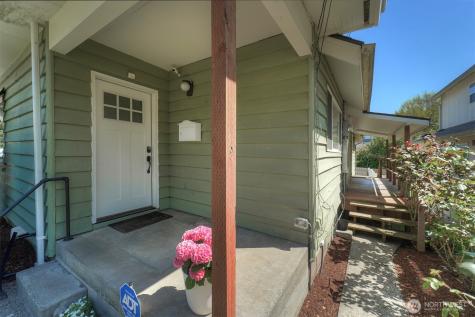 1112 N Cambrian Avenue Bremerton WA 98312