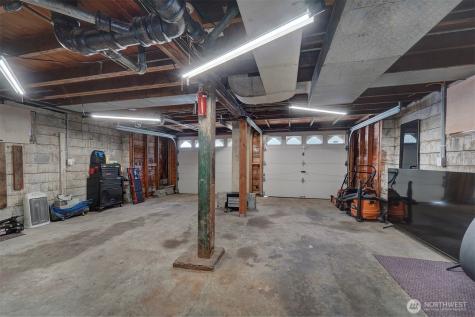 1112 N Cambrian Avenue Bremerton WA 98312
