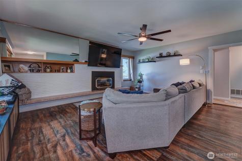 1112 N Cambrian Avenue Bremerton WA 98312