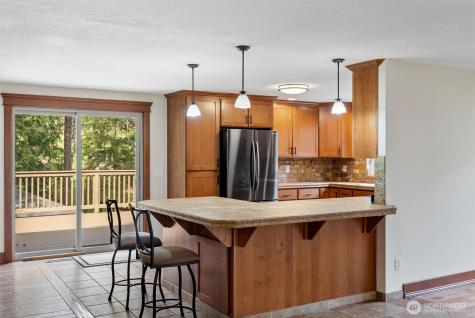 27422 SE 236th Street Maple Valley WA 98038