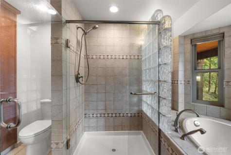 27422 SE 236th Street Maple Valley WA 98038