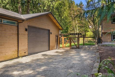 27422 SE 236th Street Maple Valley WA 98038