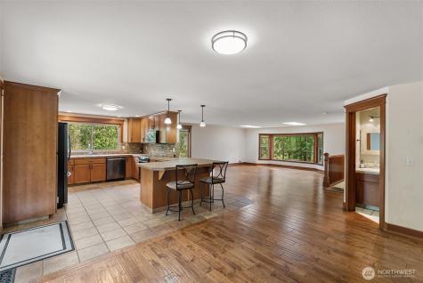 27422 SE 236th Street Maple Valley WA 98038