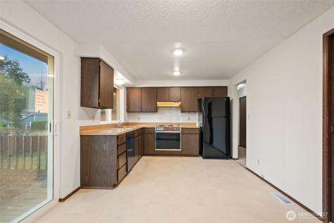 7838 NE 146th Street Kenmore WA 98028