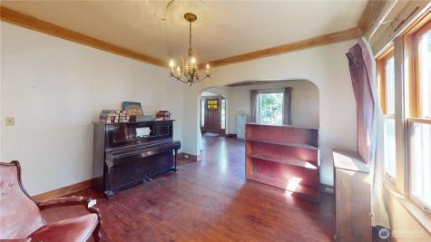 4326 E F Street Tacoma WA 98404