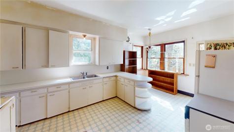 4326 E F Street Tacoma WA 98404