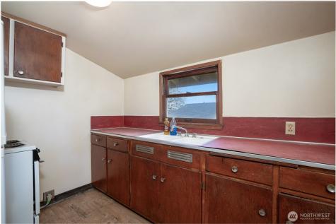 4326 E F Street Tacoma WA 98404