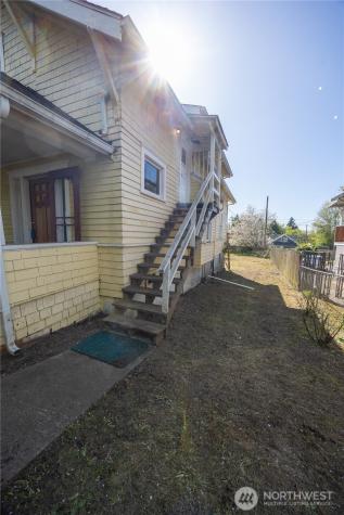 4326 E F Street Tacoma WA 98404