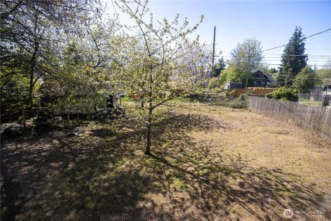 4326 E F Street Tacoma WA 98404