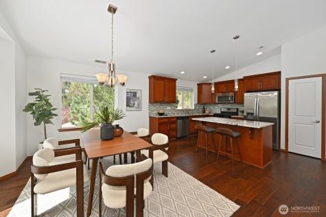 14605 20th Avenue NE Shoreline WA 98155