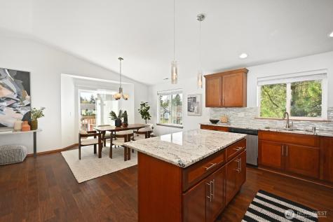 14605 20th Avenue NE Shoreline WA 98155