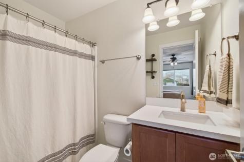 375 S 10th Street Kalama WA 98625