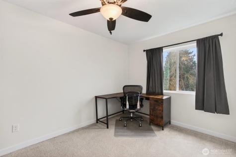 375 S 10th Street Kalama WA 98625