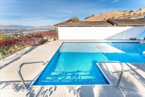 602 Daniels Drive East Wenatchee WA 98802