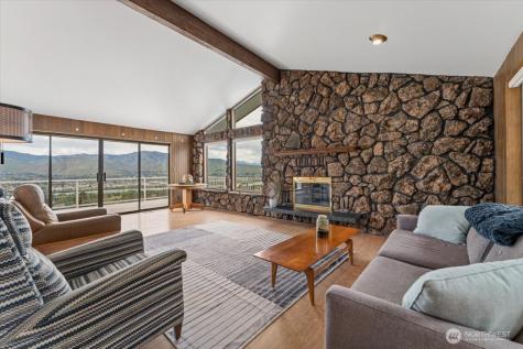 602 Daniels Drive East Wenatchee WA 98802
