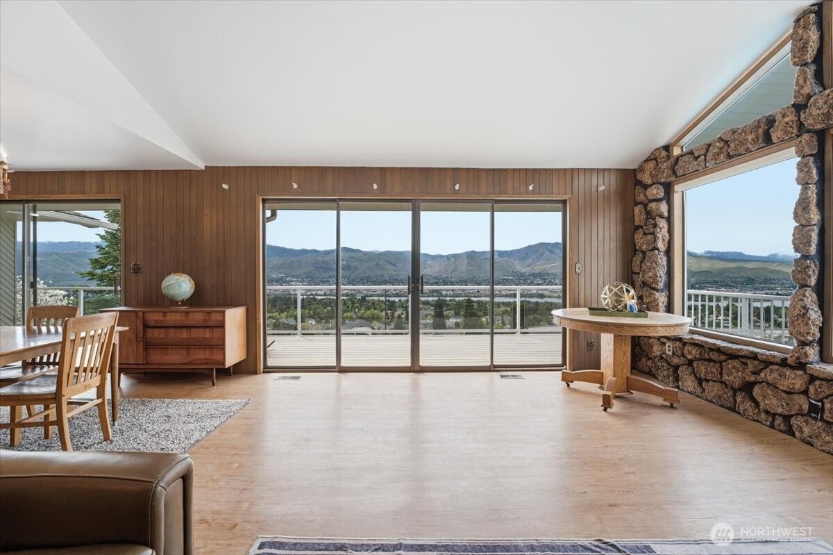 602 Daniels Drive East Wenatchee WA 98802