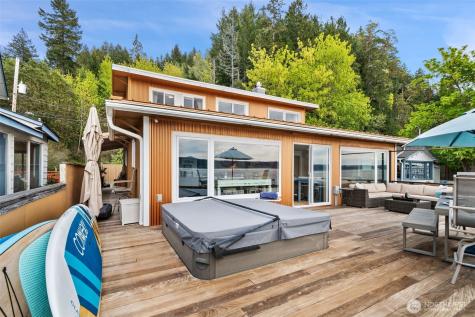 18651 NE North Shore Road Tahuya WA 98588