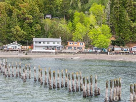 18651 NE North Shore Road Tahuya WA 98588