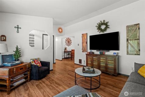 7409 Lucinda Court SW Olympia WA 98512