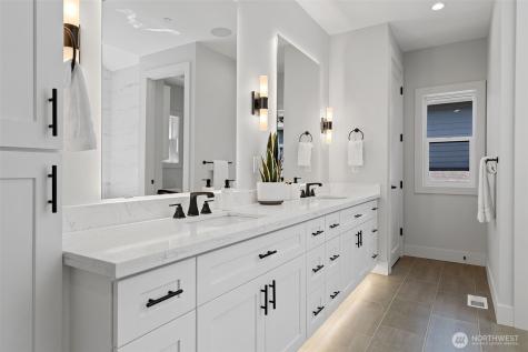 11027 SE 30th Place Bellevue WA 98004