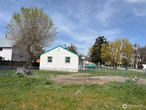 306 S Adams Street Waterville WA 98858