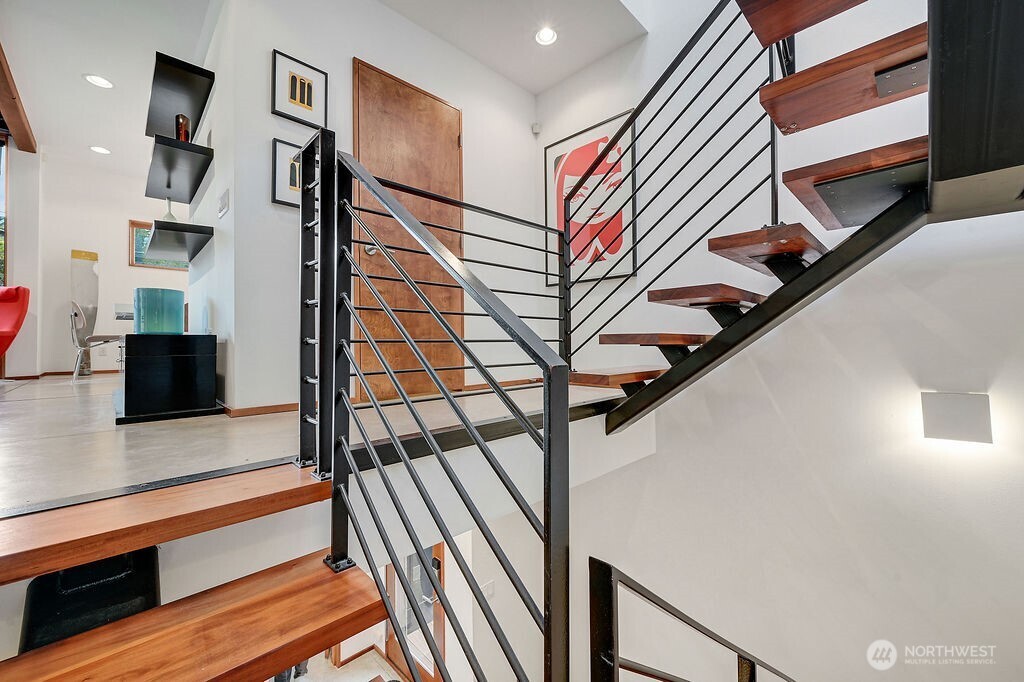 209 12th Avenue E Seattle WA 98102