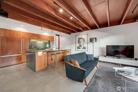 209 12th Avenue E Seattle WA 98102