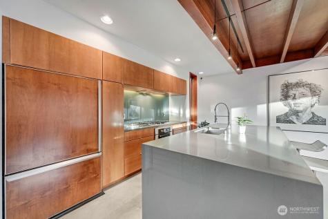 209 12th Avenue E Seattle WA 98102