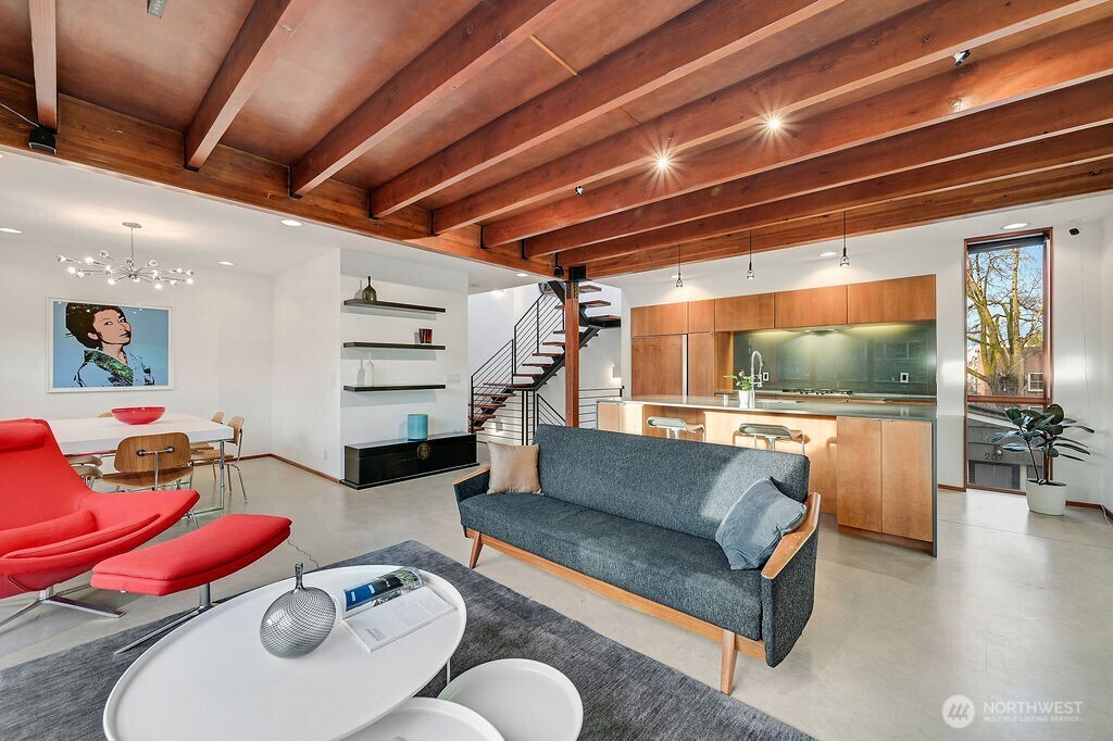 209 12th Avenue E Seattle WA 98102