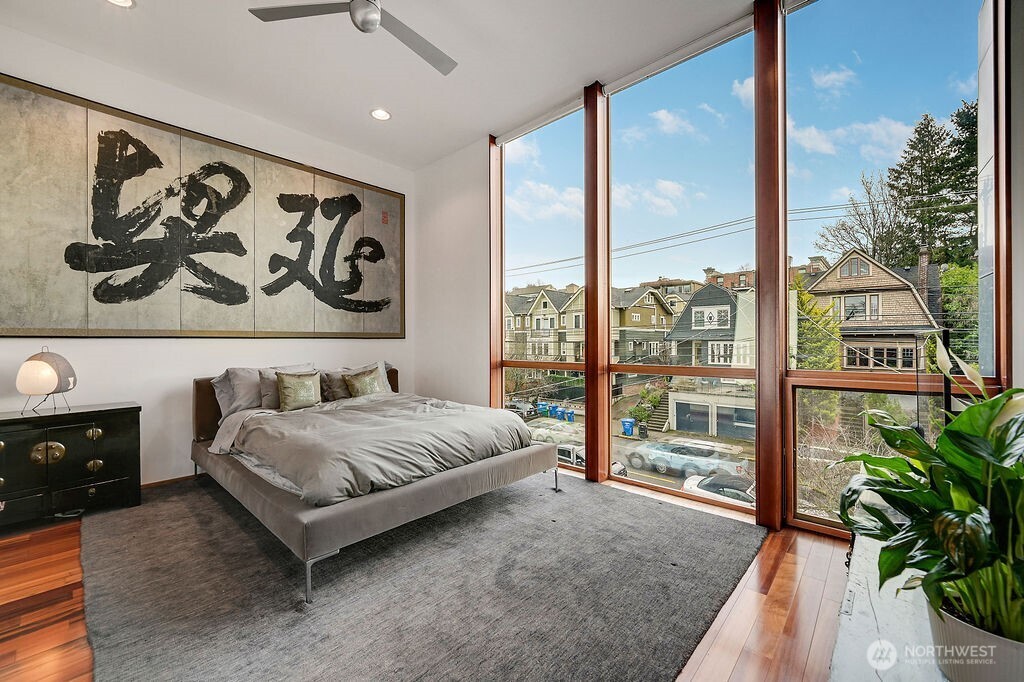 209 12th Avenue E Seattle WA 98102
