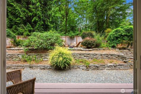 9820 NE Beach Crest Drive Bainbridge Island WA 98110