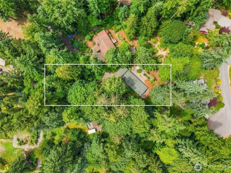 9820 NE Beach Crest Drive Bainbridge Island WA 98110