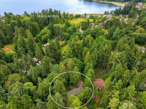 9820 NE Beach Crest Drive Bainbridge Island WA 98110