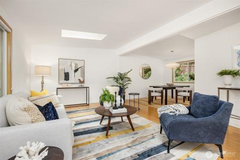 9820 NE Beach Crest Drive Bainbridge Island WA 98110