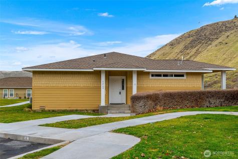 9270 Canyon Drive NW Quincy WA 98848