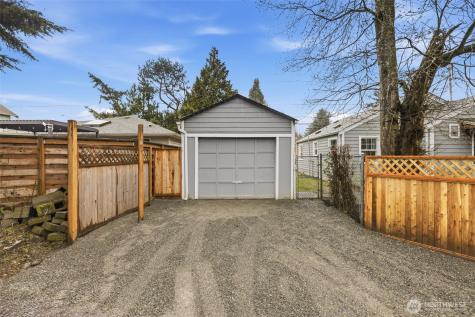 317 SW 124th Street Seattle WA 98146