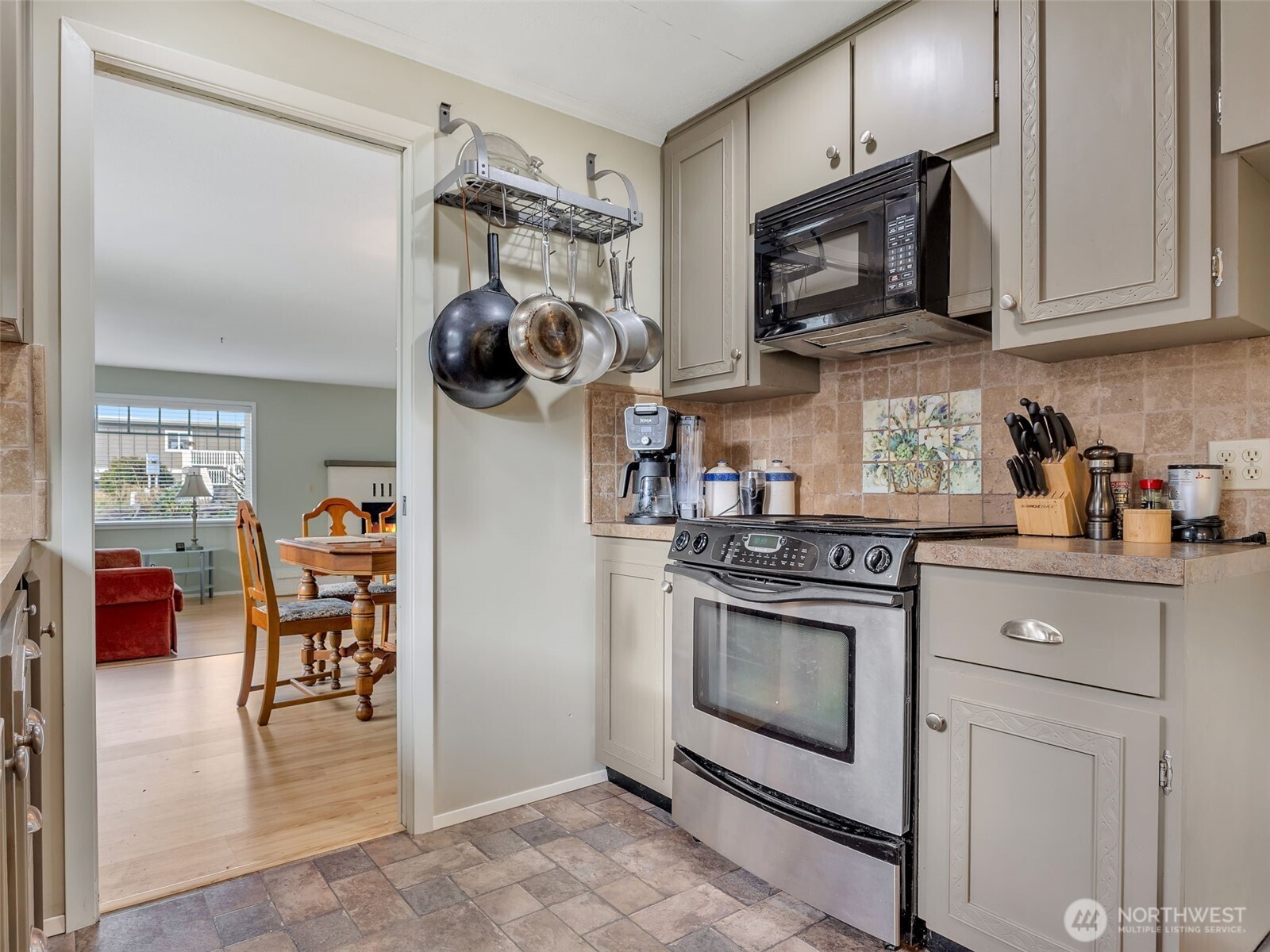 23716 J Place Ocean Park WA 98640