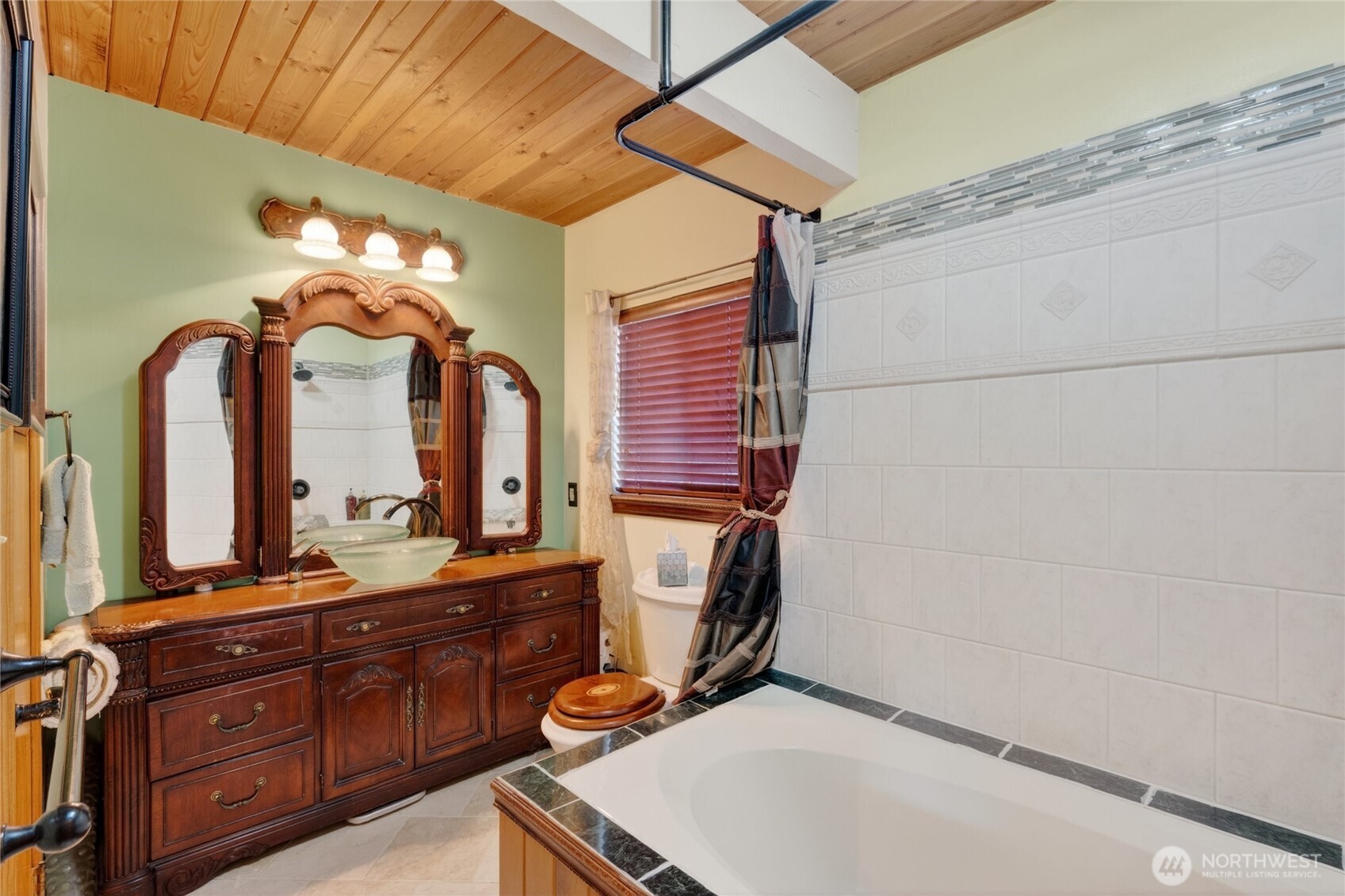 18452 S West View Road Mount Vernon WA 98274