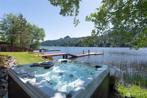 18452 S West View Road Mount Vernon WA 98274