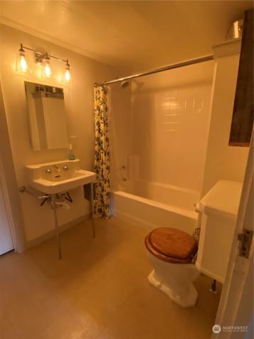 7710 218th Street Sw Edmonds WA 98026