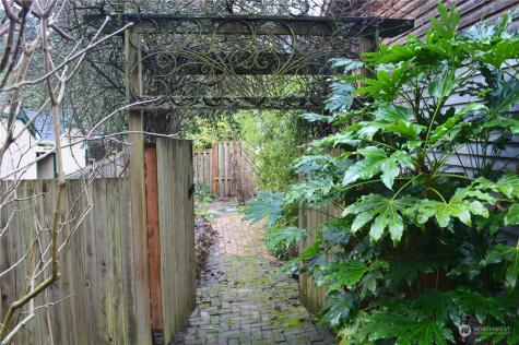 7710 218th Street Sw Edmonds WA 98026