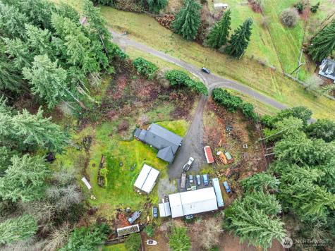 9431 Pipeline Road E Puyallup WA 98371