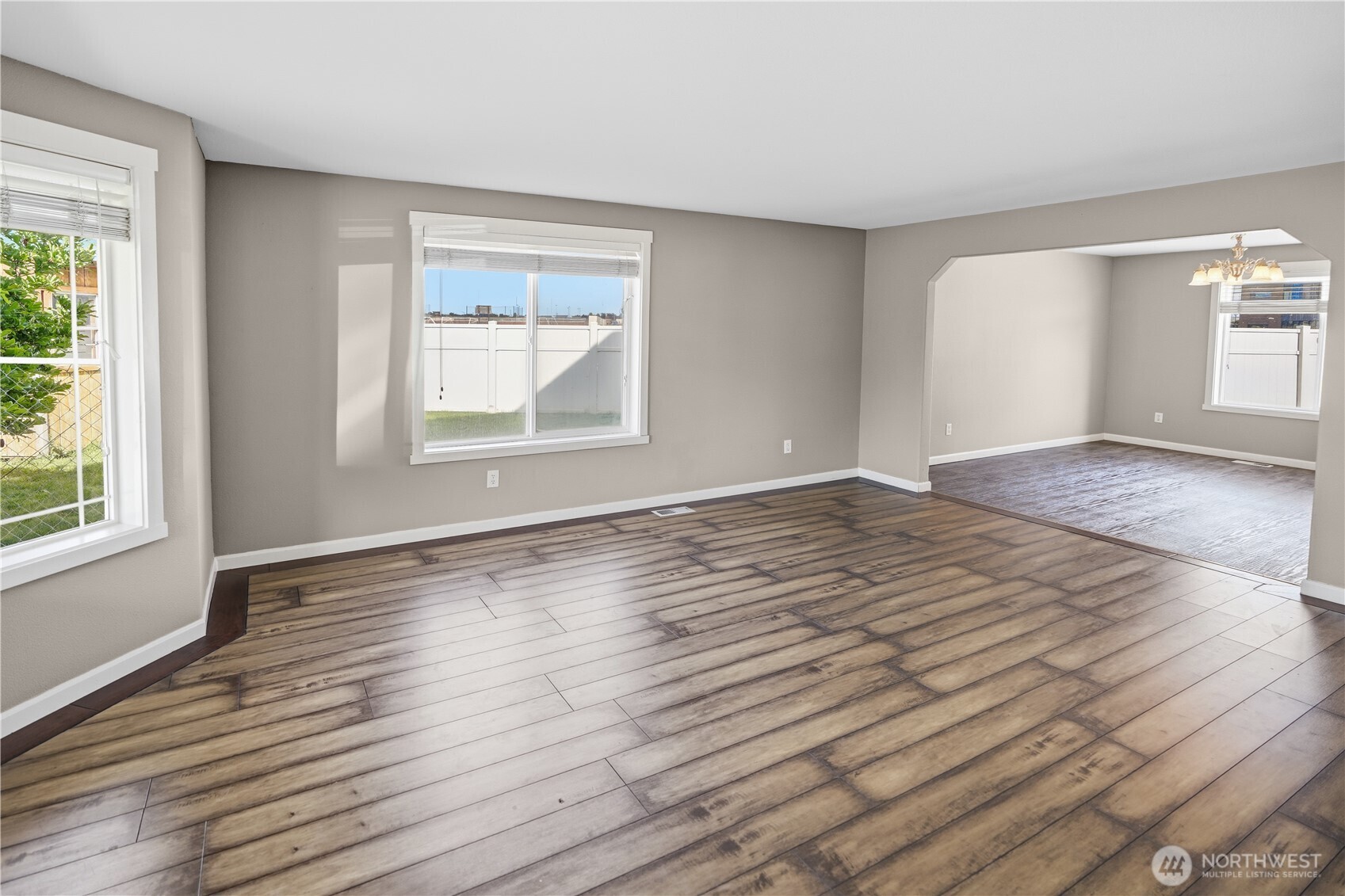 1853 S Monroe Street Moses Lake WA 98837
