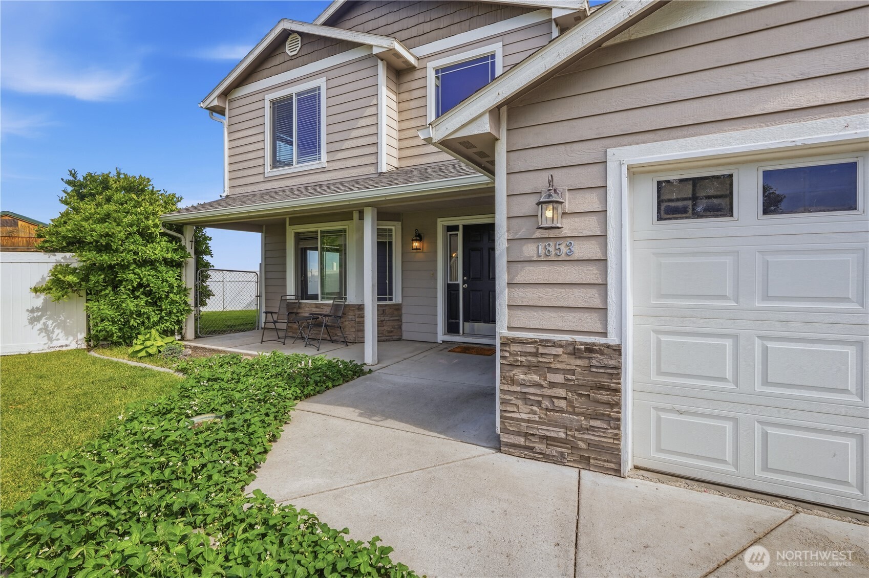 1853 S Monroe Street Moses Lake WA 98837