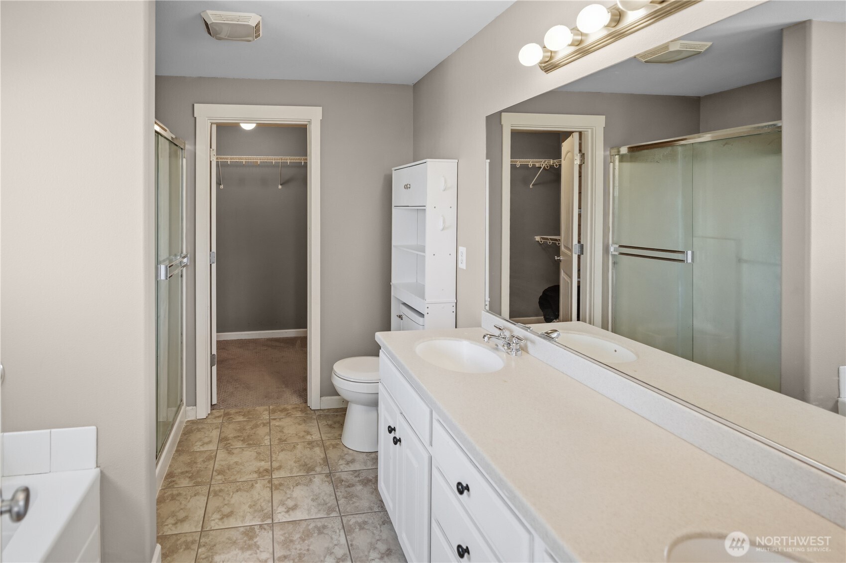 1853 S Monroe Street Moses Lake WA 98837